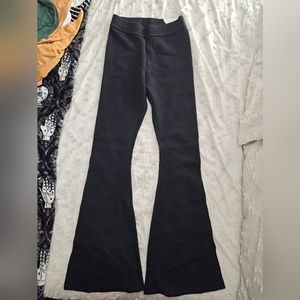 New! American Eagle Partyfavor Flare leggings